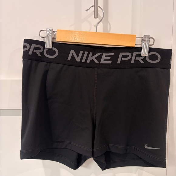Nike Pro 3” Shorts - Black - Size Large - Picture 3 of 5